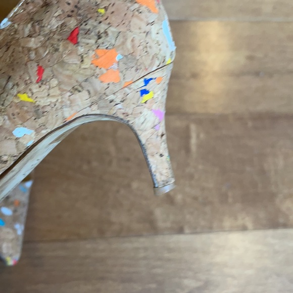 Neiman Marcus cork paint splatter nude kitten heel - Picture 5 of 8